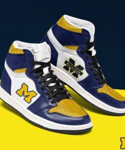 Michigan Wolverines Ncaa Men Unique Michigan Wolverines Football Custom Shoes Air Jd Retro Sneakers V2471